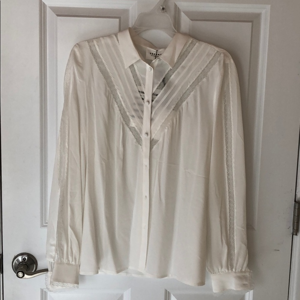 Sezane lace blouse. Never worn. New with tags.